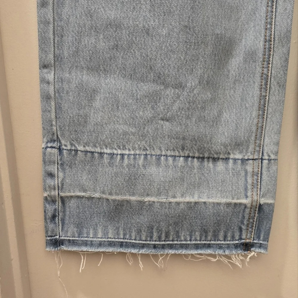 Denim Vintage - Light Wash Jeans - Picture 7 of 9